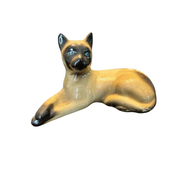 Vintage Seal Point Blue Eyed Siamese Cat Figurine 6x4 Inches Brazil‎ - Picture 1 of 7